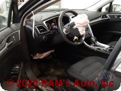 Vehicle photo 7