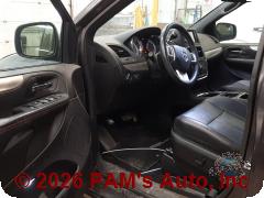 Vehicle photo 7