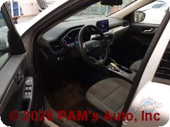 Vehicle photo 7