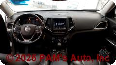 Vehicle photo 11