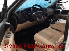 Vehicle photo 7