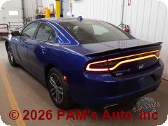 Vehicle photo 4