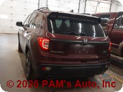 Vehicle photo 4