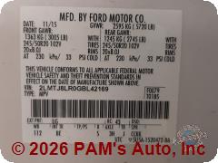 Vehicle photo 13