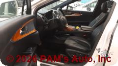 Vehicle photo 7