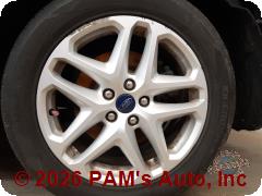 Vehicle photo 6