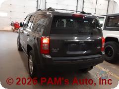 Vehicle photo 4
