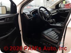 Vehicle photo 7