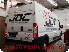 Vehicle photo 3