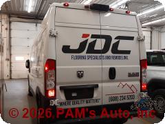 Vehicle photo 4