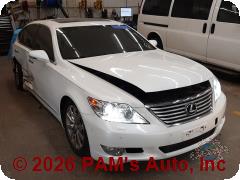 Vehicle photo 2