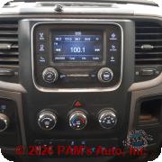 Vehicle photo 10