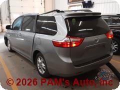 Vehicle photo 4