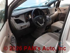 Vehicle photo 7