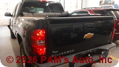 Vehicle photo 4