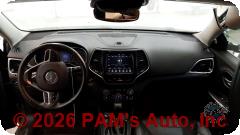 Vehicle photo 11