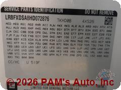 Vehicle photo 14