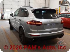 Vehicle photo 4