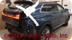 Vehicle photo 3