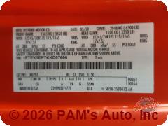 Vehicle photo 13