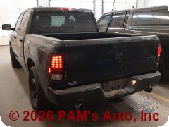 Vehicle photo 4