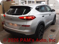 Vehicle photo 3