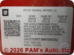 Vehicle photo 13