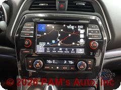 Vehicle photo 10