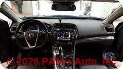 Vehicle photo 11