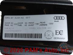 Vehicle photo 13