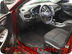 Vehicle photo 7