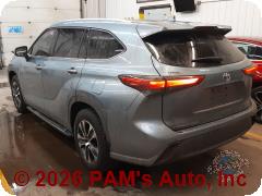 Vehicle photo 4