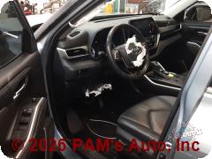 Vehicle photo 7