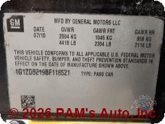 Vehicle photo 13