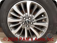 Vehicle photo 6
