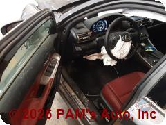 Vehicle photo 7