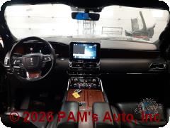 Vehicle photo 11
