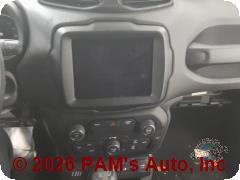 Vehicle photo 10