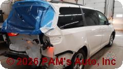 Vehicle photo 3