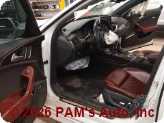 Vehicle photo 7