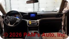 Vehicle photo 11