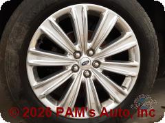Vehicle photo 6