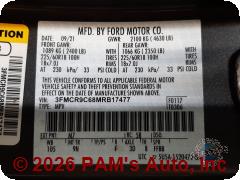 Vehicle photo 13