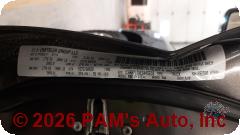 Vehicle photo 13