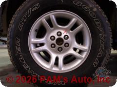 Vehicle photo 5
