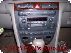 Vehicle photo 8