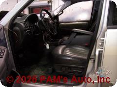 Vehicle photo 6