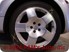 Vehicle photo 5