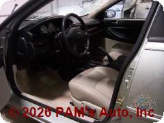 Vehicle photo 6