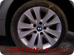 Vehicle photo 5